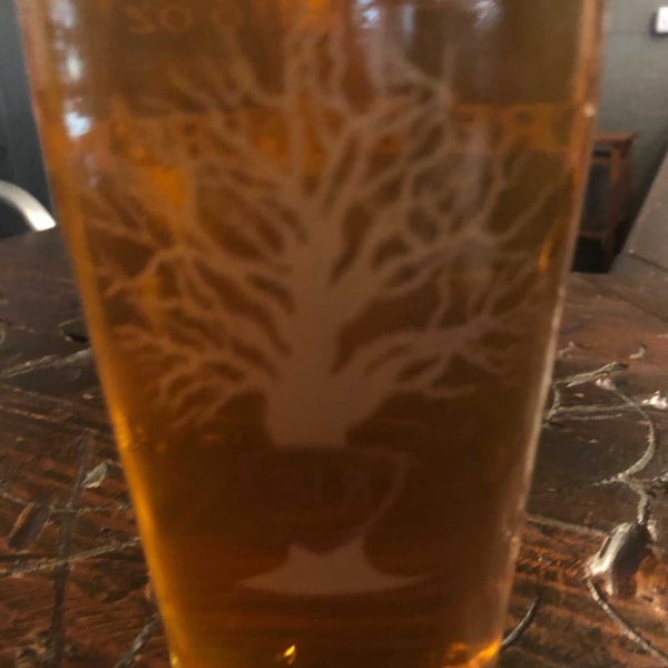 Photo taken at Scarlet Lane Brewing Company by Eric W. on 11/6/2018