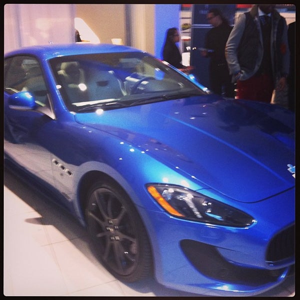 Снимок сделан в Maserati of Manhattan пользователем Michael G. 4/2/2013