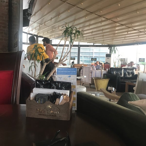 8/25/2019に3 H.がLale Devri Shisha Loungeで撮った写真