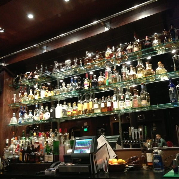9/16/2013にBruce K.がBarrio Tequila Barで撮った写真