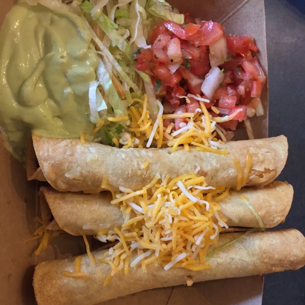 8/31/2015 tarihinde Jim H.ziyaretçi tarafından Kohala Burger &amp; Taco'de çekilen fotoğraf