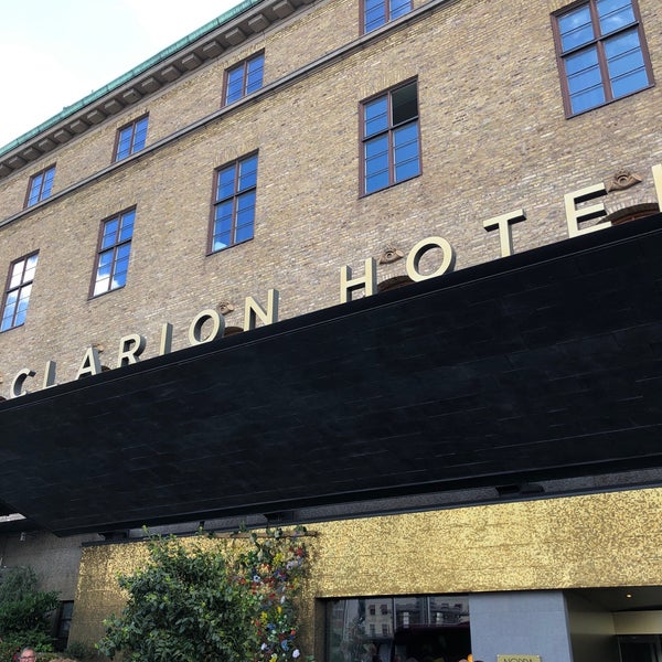 Foto tirada no(a) Clarion Hotel Post por Peter R. em 6/6/2019