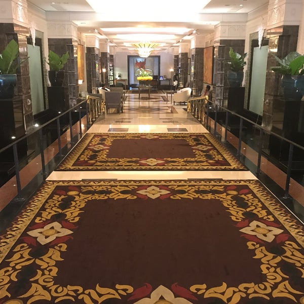 Das Foto wurde bei Mayfair, Bangkok - Marriott Executive Apartments von Stan am 5/1/2018 aufgenommen
