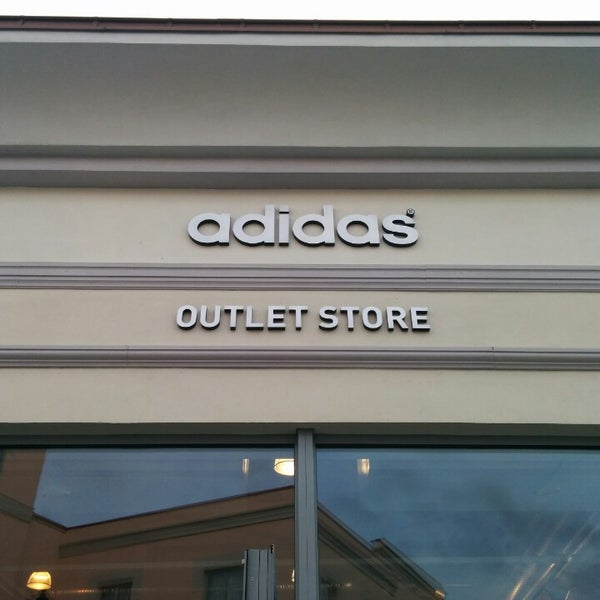 adidas Outlet Store - Tienda de artículos deportivos