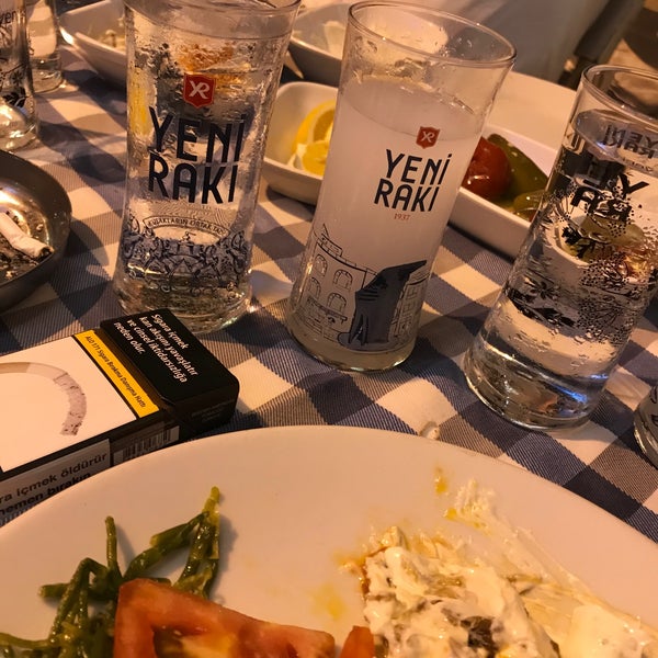 Foto tirada no(a) Sokak Restaurant Cengizin Yeri por Nihat A. em 8/14/2020