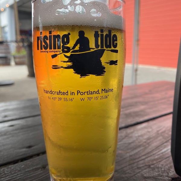 Photo taken at Rising Tide Brewing Company by Diana C. on 8/23/2022