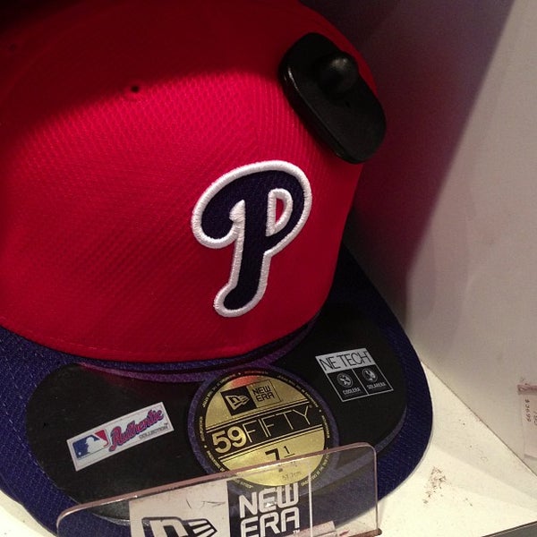 new era phillies team store