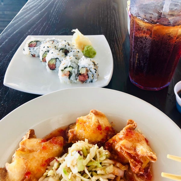 Foto tomada en Jackacuda’s Seafood &amp; Sushi  por Ivette L. el 5/29/2019