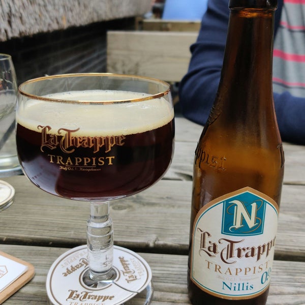 Foto scattata a Bierbrouwerij de Koningshoeven - La Trappe Trappist da Erik Z. il 9/2/2021