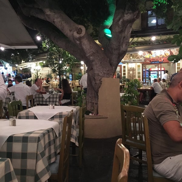 Foto diambil di Romeo Garden Restaurant oleh Gökhan S. pada 6/15/2018