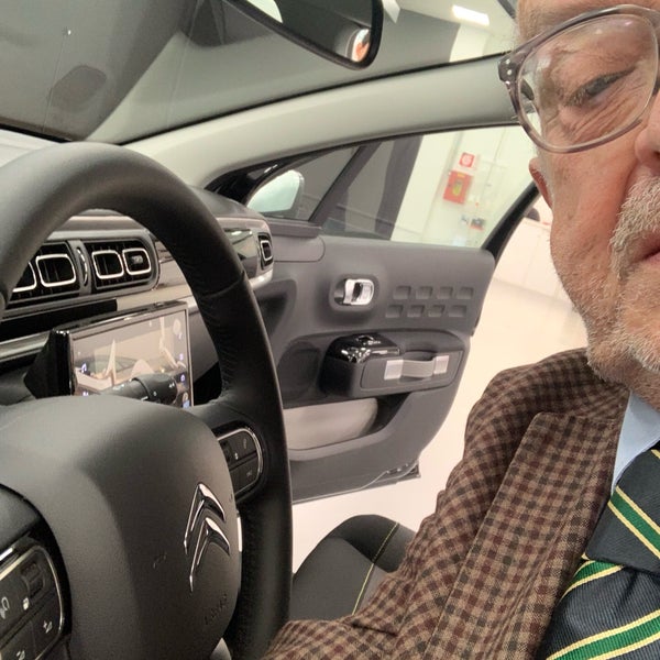 Photo taken at Citroën Milano by Giuliano F. on 6/7/2019