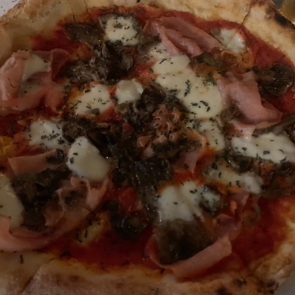 11/11/2019 tarihinde Erez G.ziyaretçi tarafından Pizza East'de çekilen fotoğraf