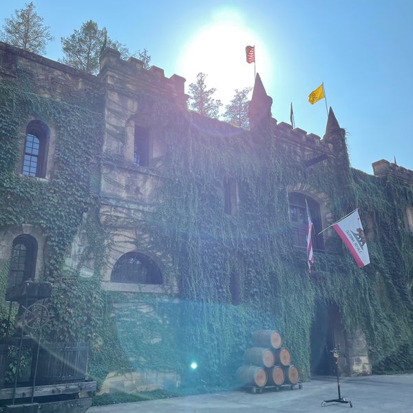 รูปภาพถ่ายที่ Chateau Montelena โดย Domo N. เมื่อ 9/25/2021