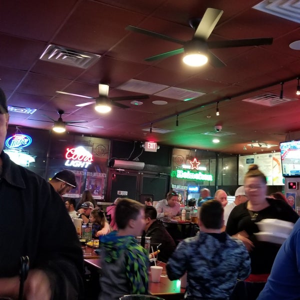 Photo taken at Wings Pizza N Things by Ted G. on 11/15/2019