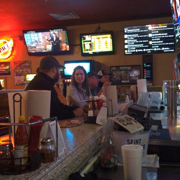 Photo taken at Wings Pizza N Things by Ted G. on 1/16/2020