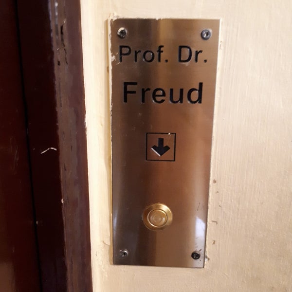 11/29/2018 tarihinde Emrah B.ziyaretçi tarafından Sigmund Freud Museum'de çekilen fotoğraf