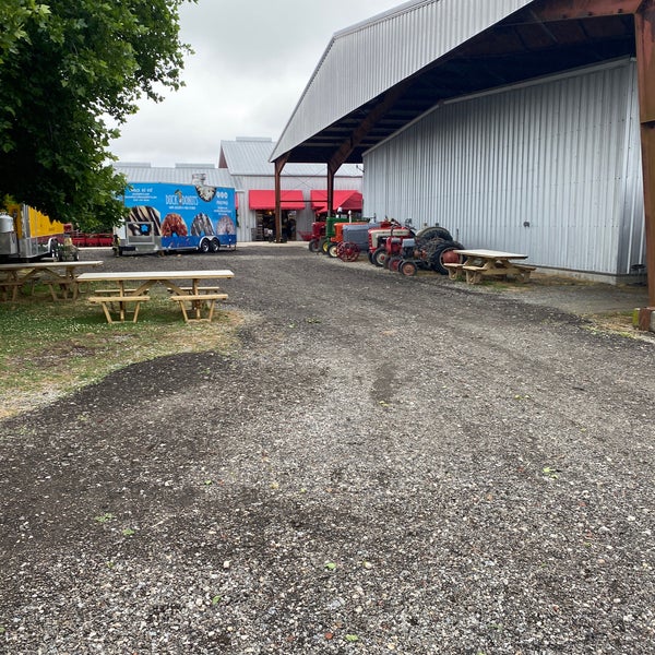 Morris Farm Market Farmers Market