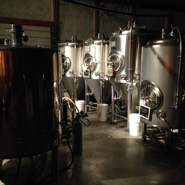 Foto tomada en Fenton Winery &amp; Brewery  por Fenton Winery &amp; Brewery el 11/18/2014