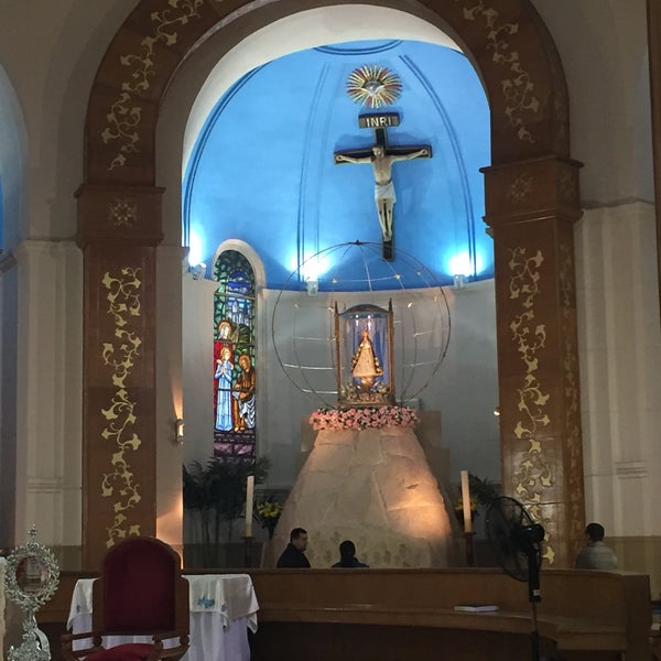 Das Foto wurde bei Basílica de la Virgen de Caacupé von Maura V. am 6/25/2018 aufgenommen