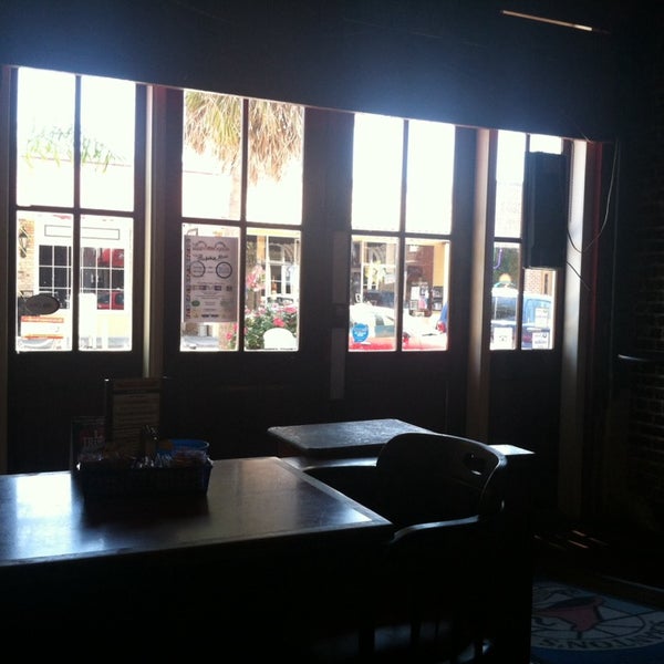 รูปภาพถ่ายที่ Scranton&#39;s Restaurant and Catering โดย Tyler S. เมื่อ 5/2/2014