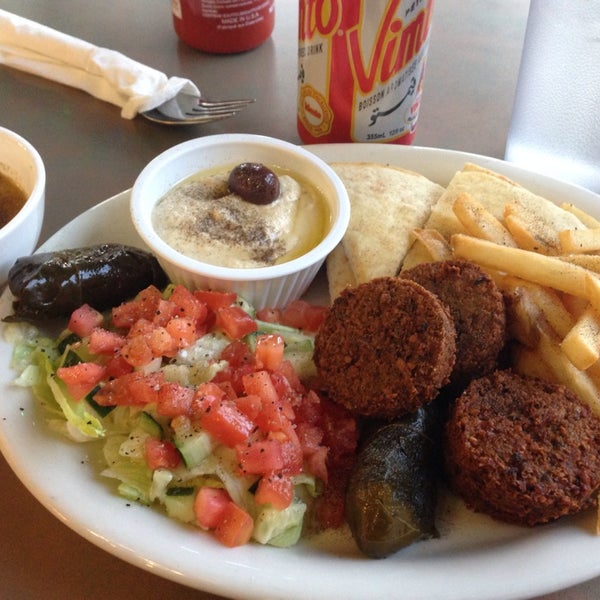 Bananas Grill Mediterranean Restaurant in Columbia City