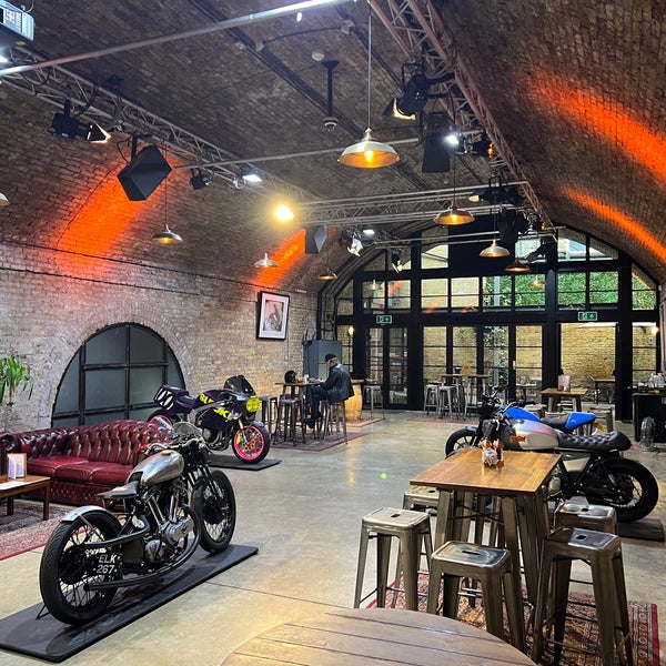 Very cool restaurant space with retail space, barber shop and function’s venue. Inside & outside seating. Order a good coffee & chill on the couch.