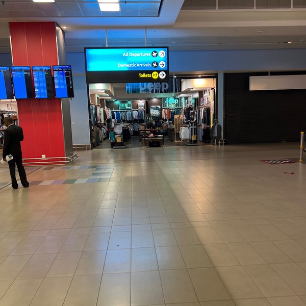 Photo taken at King Shaka International Airport (DUR) by Nicole M. on 10/28/2022