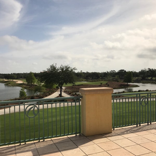 Foto diambil di Tiburón Golf Club oleh Ricky P. pada 4/22/2018