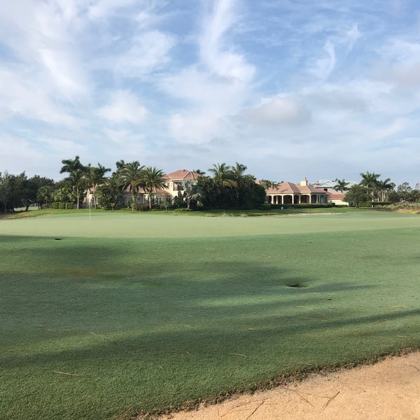 Das Foto wurde bei Tiburón Golf Club von Ricky P. am 5/7/2018 aufgenommen