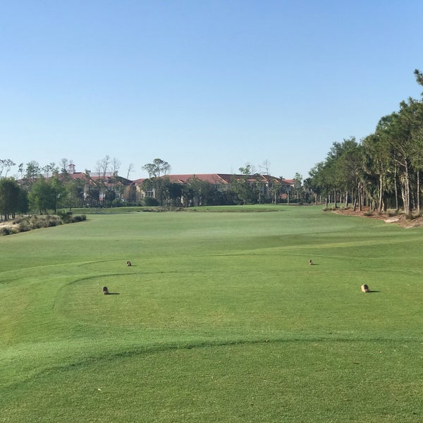 Das Foto wurde bei Tiburón Golf Club von Ricky P. am 4/26/2018 aufgenommen