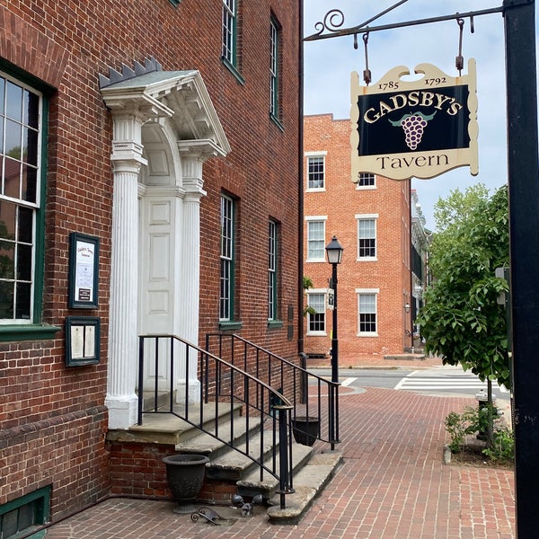 Gadsby's Tavern American Restaurant in Old Town