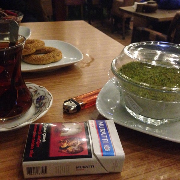 Foto diambil di Meşk Cafe&amp;Restaurant oleh şahin Ş. pada 5/10/2017
