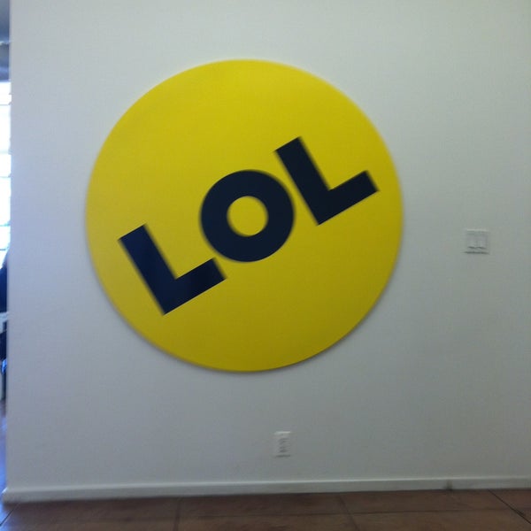 Photo taken at BuzzFeed by Gustavo M. on 4/26/2013