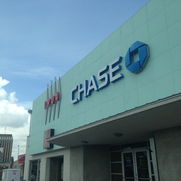 Chase Bank (Now Closed) West University 1904 Guadalupe St