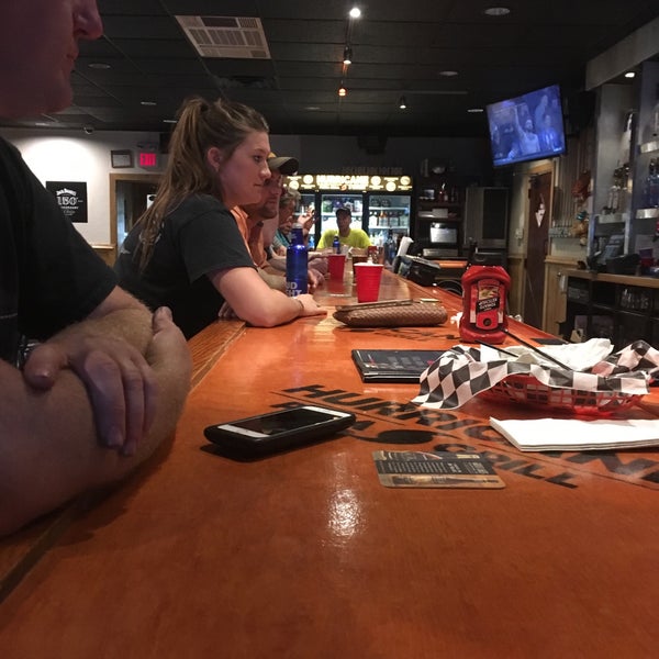 5/8/2018 tarihinde Cindy T.ziyaretçi tarafından Hurricane Pizza Grill'de çekilen fotoğraf