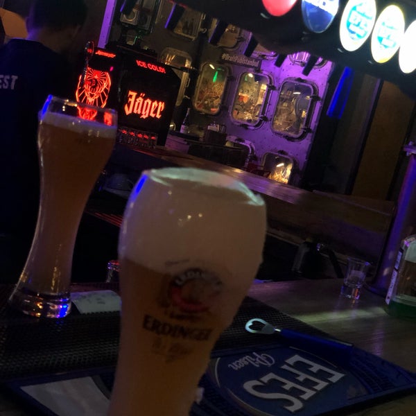 Photo taken at Draft Gastropub by Levent on 4/19/2019