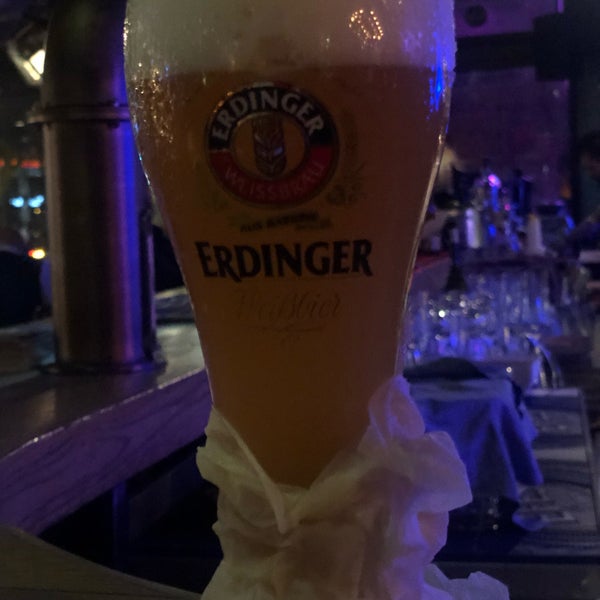Photo taken at Draft Gastropub by Levent on 4/23/2019