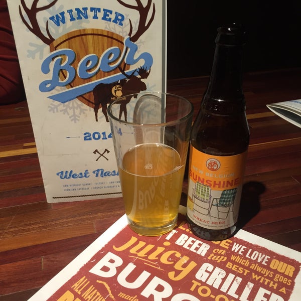 Photo taken at M.L.Rose Craft Beer &amp; Burgers by Lindsey R. on 2/23/2015