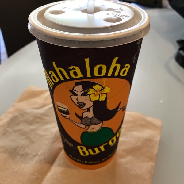 Photo prise au Mahaloha Burger par stp2020 le8/8/2019