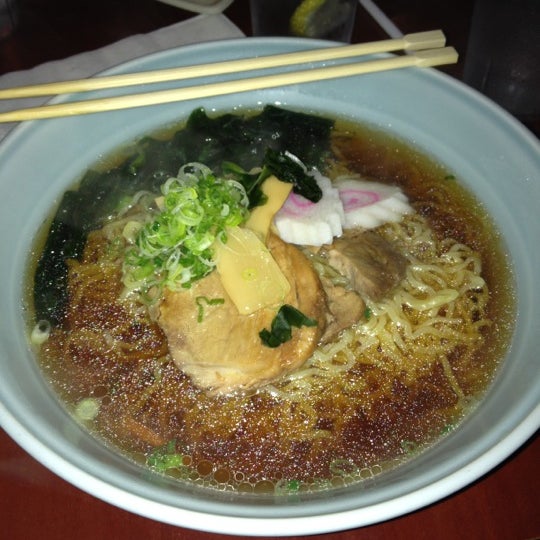 รูปภาพถ่ายที่ Hana Japanese Eatery โดย ᴡ D. เมื่อ 12/16/2012