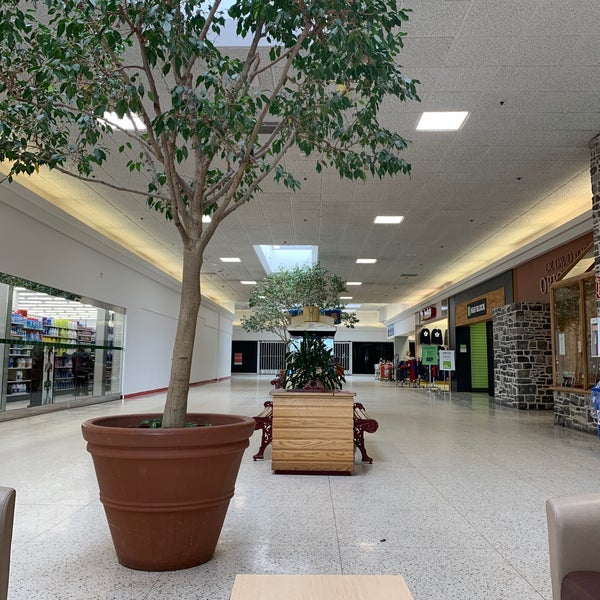 Frontenac Mall Einkaufszentrum in Kingston