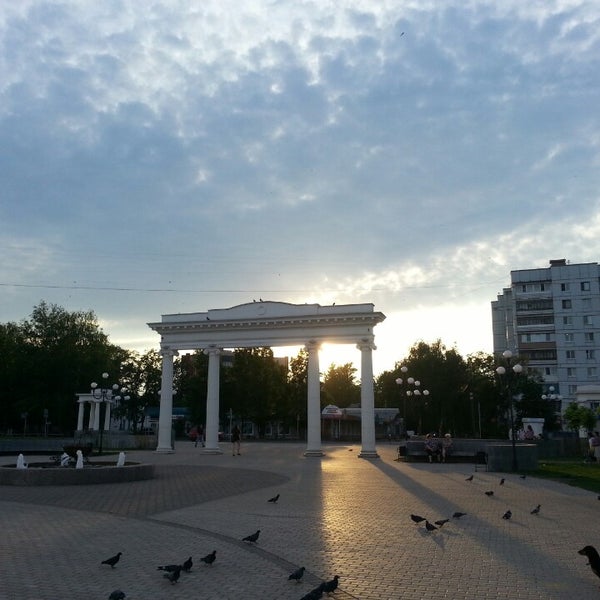 Площадь чайковского