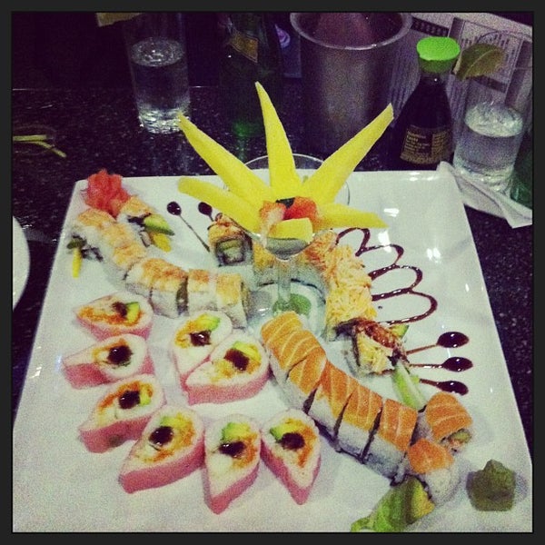 Foto scattata a Yamato Sushi and Teppanyaki Restaurant da Eric V. il 3/2/2013
