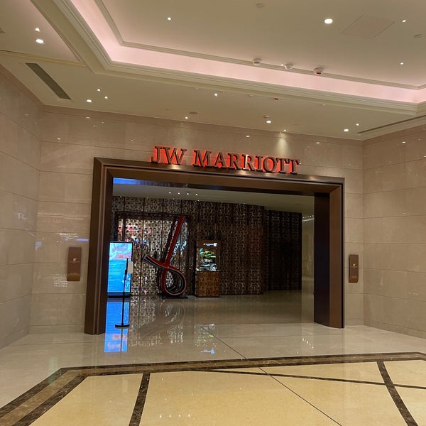 Снимок сделан в JW Marriott Hotel Macau пользователем James M. 10/26/2021