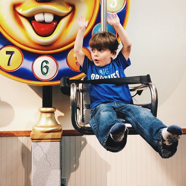 Fotos en Chuck E. Cheese Salón de Videojuegos en Goldsboro