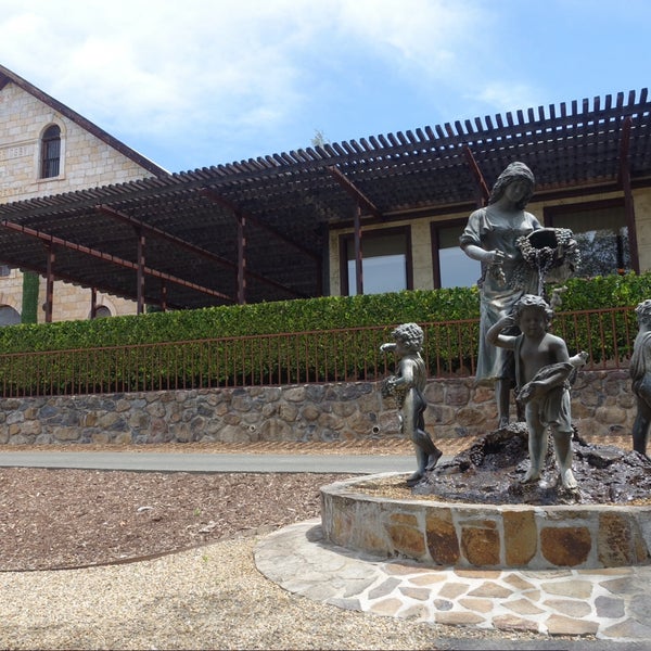 Photo taken at Regusci Winery by Hendrik G. on 6/4/2015