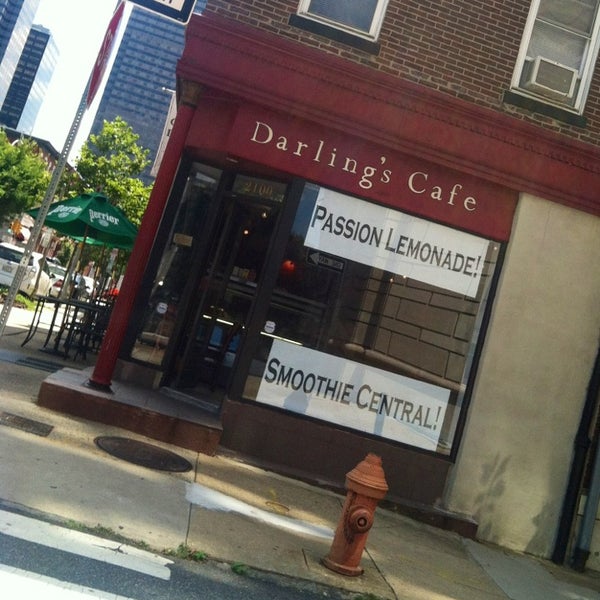 Das Foto wurde bei Darling&#39;s Cafe von Sherry K. am 7/26/2013 aufgenommen