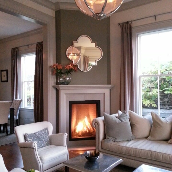 Blue Door Inn Bed Breakfast