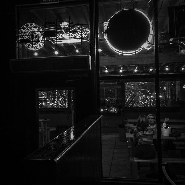 Foto tirada no(a) Knox Street Pub and Grill por Oscar E. em 1/24/2015