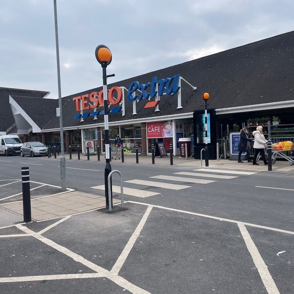 Tesco Extra Askham Bar